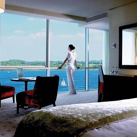 Hodson Bay Hotel Athlone