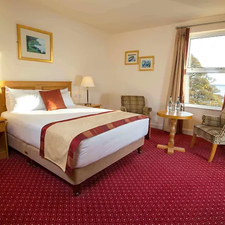 Hodson Bay Hotel