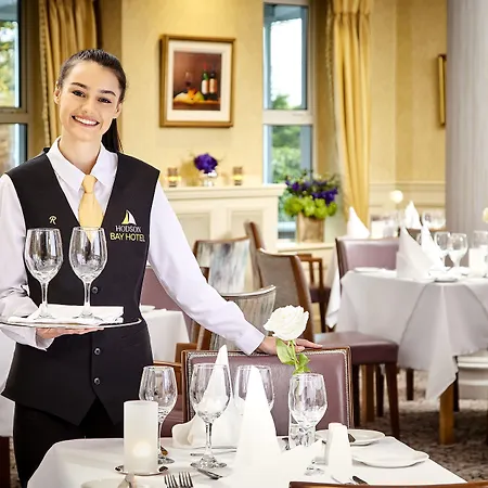 Hotel Hodson Bay 4*