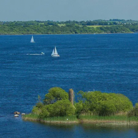 Hotel Hodson Bay 4*