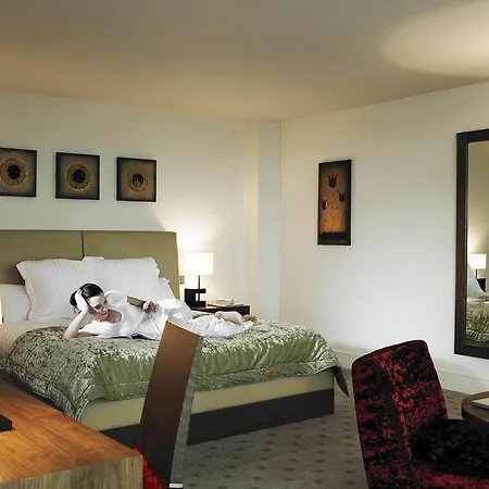 Hodson Bay 애슬론