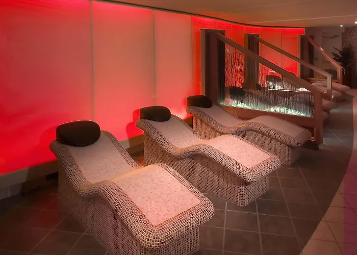 Hodson Bay 4* Атлон